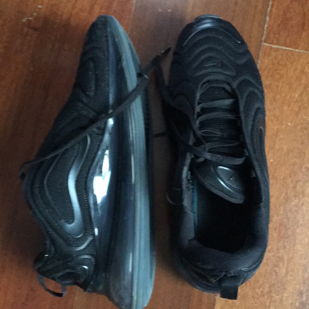 Nike Air Max 720 Men’s 8 women’s 9.5